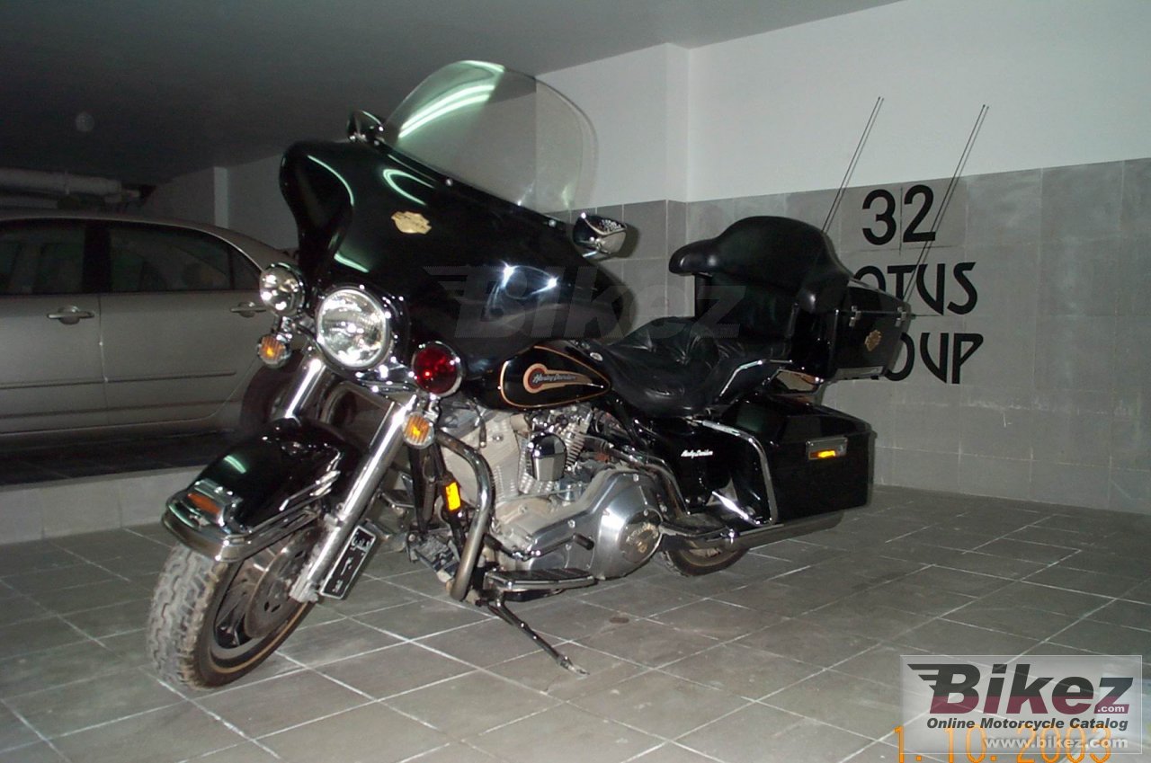 Big bibars electra glide classic picture and wallpaper from Bikez.com